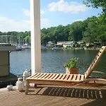 Båthotell Marina Hausboote Und Seelodge