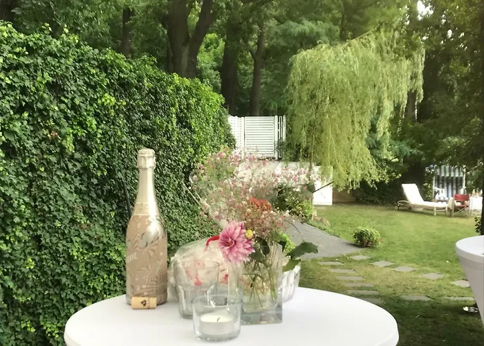 Marina Hausboote Und Seelodge *