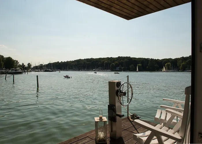 Botel Marina Hausboote Und Seelodge