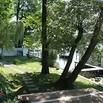 Marina Hausboote Und Seelodge Botel *