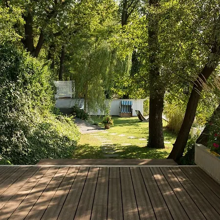 Marina Hausboote Und Seelodge 보트호텔 베를린