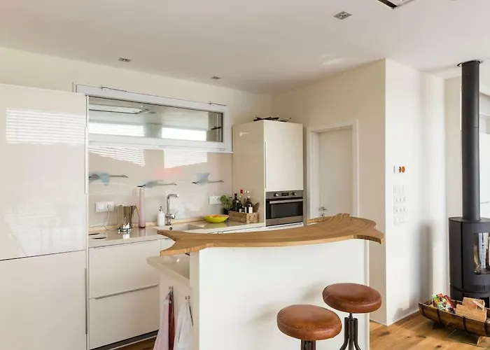 Tekne Marina Hausboote Und Seelodge Berlin