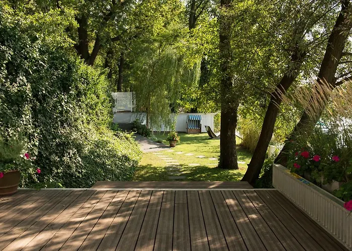 Marina Hausboote Und Seelodge Tekne Berlin